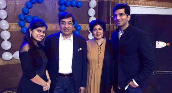 Dr Mukesh Jain Best Knee Replacement Surgeon, Best Doctor for Revision Knee Replacement in India, Most experienced doctor for Knee Replacement in India.